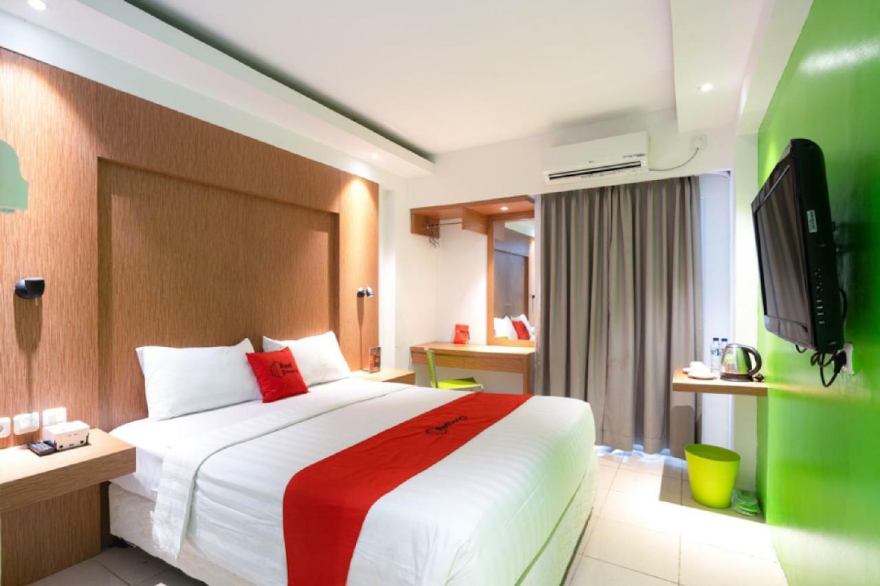 Reddoorz Apartment At Bogor Valley Exterior photo